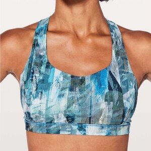 Lululemon Free to be Serene Stylish Blue Patterned Sports Bra Size 2